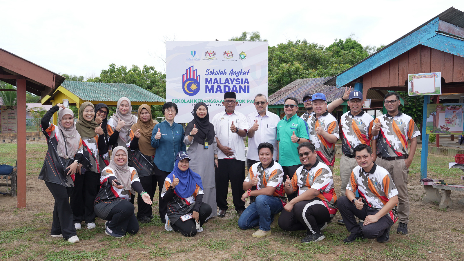 KARNIVAL SEKOLAH ANGKAT MADANI UMPSA-SK CHEROK PALOH 2025: ZAHIR KOMITMEN IHSAN BINA NEGARA, MELANGKAUI PROGRAM CSR